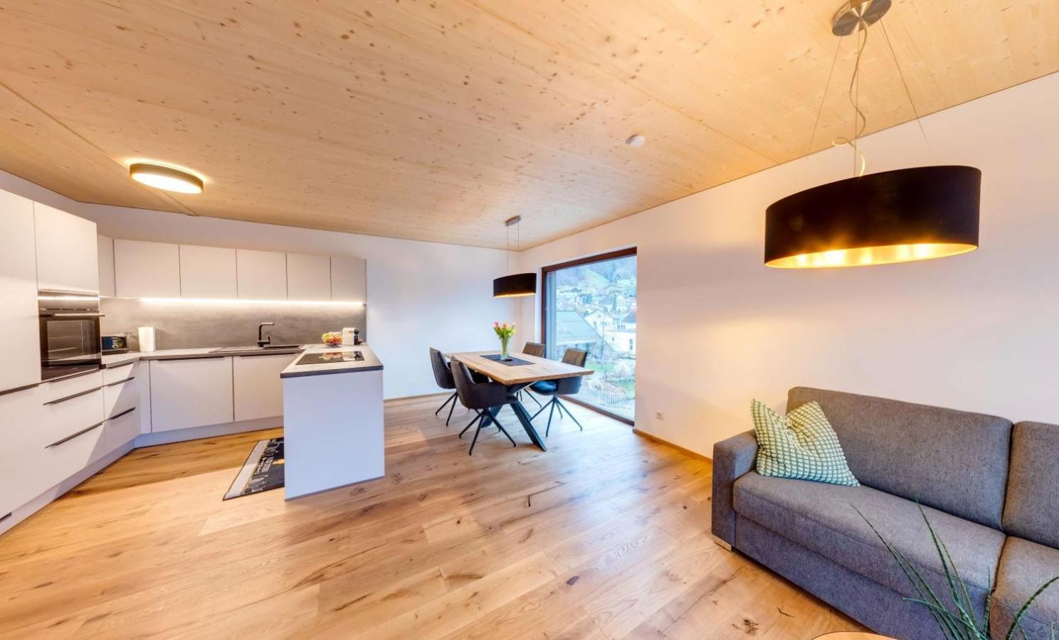 Urban-Apartmenthaus Zwischen Berg Und See Dornbirn Exterior photo